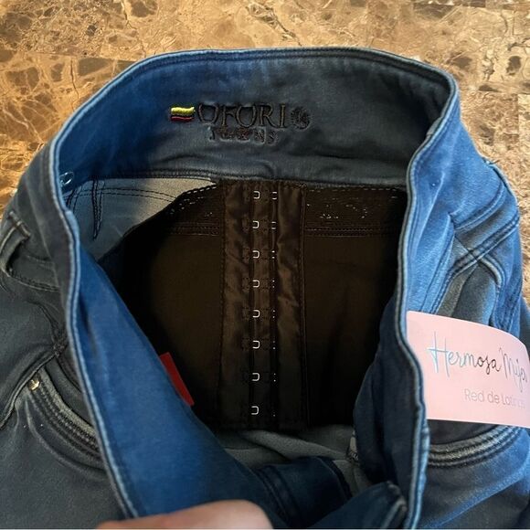 NWT Colombian Jeans with Girdle Size M Blue Stretch Denim High Quality. - Picture 3 of 13